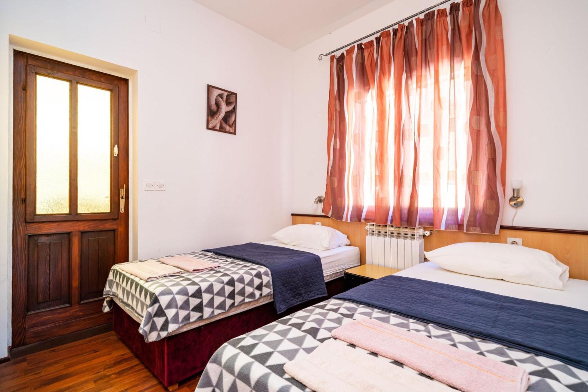 Apartments Klis Mlini Szoba fotó